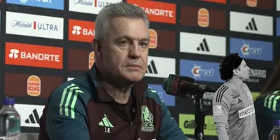 Aguirre en confe de prensa. Foto: Récord