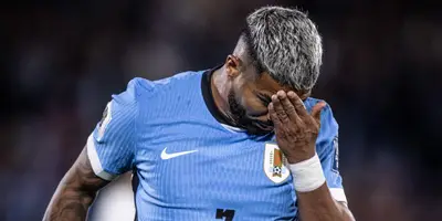 Aguirre en partido con Uruguay. Foto: Selección Uruguaya