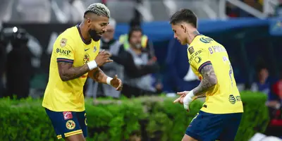 Aguirre y Brian celebrando. Foto: Club América