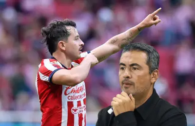 Alan Mozo señalando y Artur Ortega a su lado/ Foto Quinto Partido.