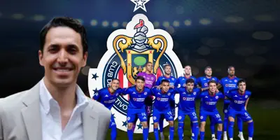 Alejando Manzo junto a futbolistas de Cruz Azul / FOTO FACEBOOK