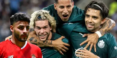 Alexis Vega junto a jugadores de Chivas / FOTO EFE