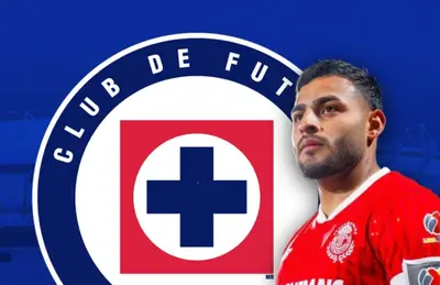 Alexis Vega y escudo de Cruz Azul/ Foto Marca Claro.
