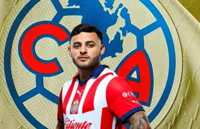 Alexis Vega y escudo del América detrás/Foto Soy Fútbol.