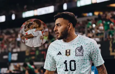 Alexis Vega y jugadores de River Plate celebrando/Foto Facebook.