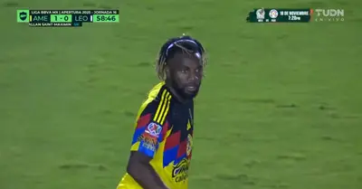 Allan tras gol, captura de TUDN