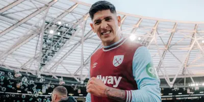 Álvarez en partido con WHU. Foto: West Ham