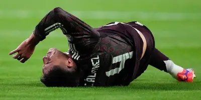 Álvarez en su lesión vs Jamaica. Foto: Marca