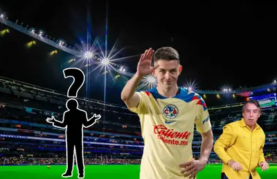 Álvaro Fidalgo despidiéndose junto a Emilio Azcárraga en el Estadio Azteca.