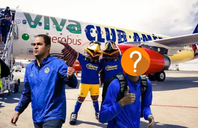 André Jardine celebrando y jugador oculto/Foto Club América.