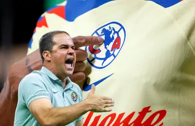 André Jardine gritando/Foto Vavel.