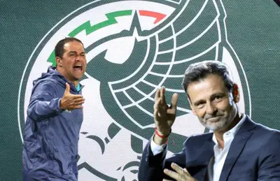 André Jardine gritando y Diego Cocca/Foto Etzy.