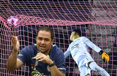 André Jardine hablando y Luis Malagón saltando/Foto Adrenalina.