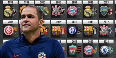 André Jardine junto a equipos campeones del mundo / FOTO MARCA