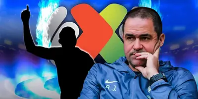 André Jardine junto a futbolista incógnito / FOTO POSTA DEPORTES