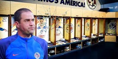 André Jardine junto al vestidor del América / FOTO X