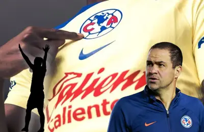 André Jardine observando y silueta de futbolista despidiéndose/ Foto América.