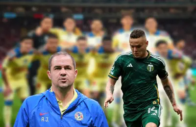 André Jardine y Jonathan Rodríguez corriendo/ Foto Mexsport.