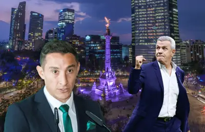 Andrés Guardado con traje y Javier Aguirre con puño arriba/Foto Visitméxico.com