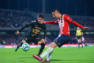 Ante la falta de lider en la posición, tomó la batuta.