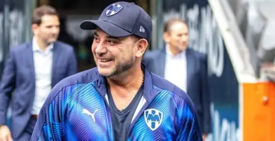 Antonio Mohamed en su etapa como DT de Rayados / FOTO X