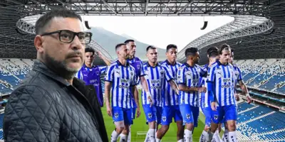 Antonio Mohamed junto a futbolistas de Rayados / FOTO ESTO