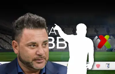 Antonio Mohamed y silueta de futbolista/ Foto Infobae.