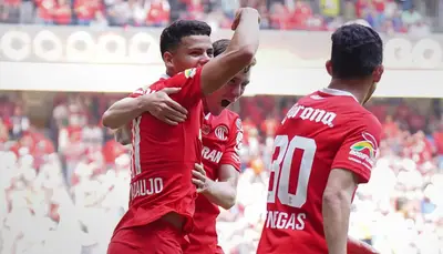 Arrancó la segunda mitad del partido y La Máquina ya pierde 2-1 el partido ante el Toluca.