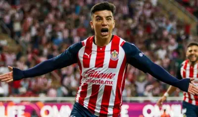 Así saltarán al terreno de juego las Chivas de Guadalajara para el duelo ante los Gallos Blancos de Querétaro.