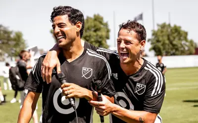 Aun quiere regresar a la selección mexicana y competiría contra Santi Giménez