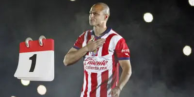 Ayer fue presentado y Chicharito ya tendría fecha para debutar con Chivas, anota