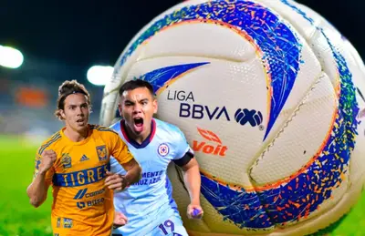 Balón de la Liga MX, Sebastián Córdova y Charly Rodríguez/Foto Debate.