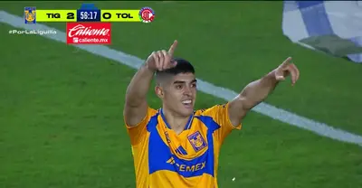 Brunetta celebrando. Captura de Azteca Deportes