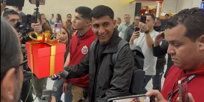 Bryan González arribando a Guadalajara / FOTO JESÚS BERNAL
