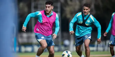 Cáceres y dos Santos en entrenamiento. Foto: Club América