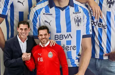 Camiseta de Rayados, Fernando Gago y Fernando Hierro/ Foto Récord.