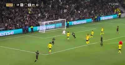 Captura de TUDN del 2-1 del LAFC