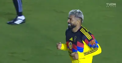 Captura de TUDN del gol de Aguirre