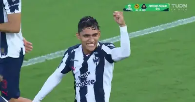 Captura de TUDN del gol de Ambriz