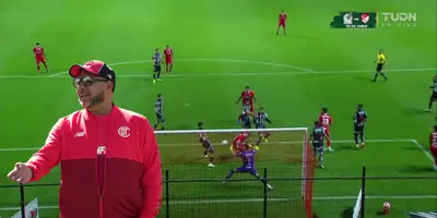 Captura de TUDN del gol de Paulinho