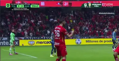 Captura de TUDN del gol de Paulinho