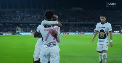 Captura de TUDN del gol de Pumas