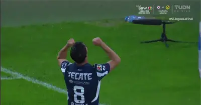 Captura de TUDN del gol de Torres