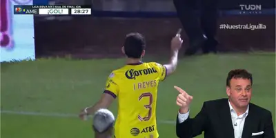Captura tomada de TUDN, del gol anulado de Reyes