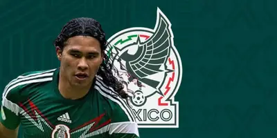 Carlos Peña con la playera de la Selección Mexicana / FOTO X