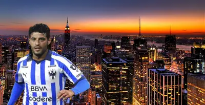 Carlos Vela con el jersey de Rayados / FOTO X