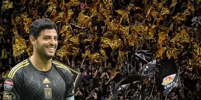 Carlos Vela junto a la afición del LAFC / FOTO TV Azteca
