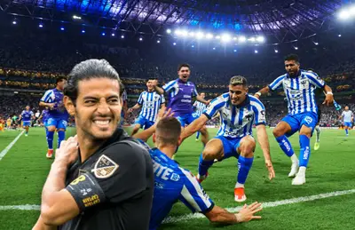 Carlos Vela y jugadores de Rayados /Foto Quadratin Guerrero.