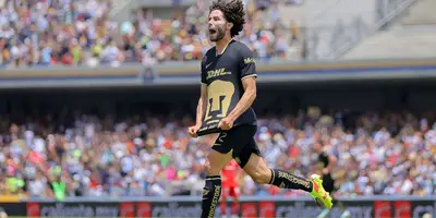 César Huerta podría ser un nuevo futbolista en Europa, luego del interés de la Lazio.