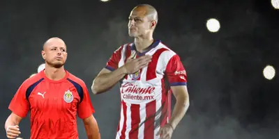 CH14 en presentación con Chivas. Foto: TUDN